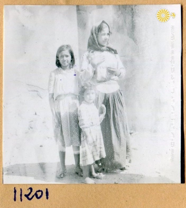 Beja, Portugalia, grupa trzech dziewcząt